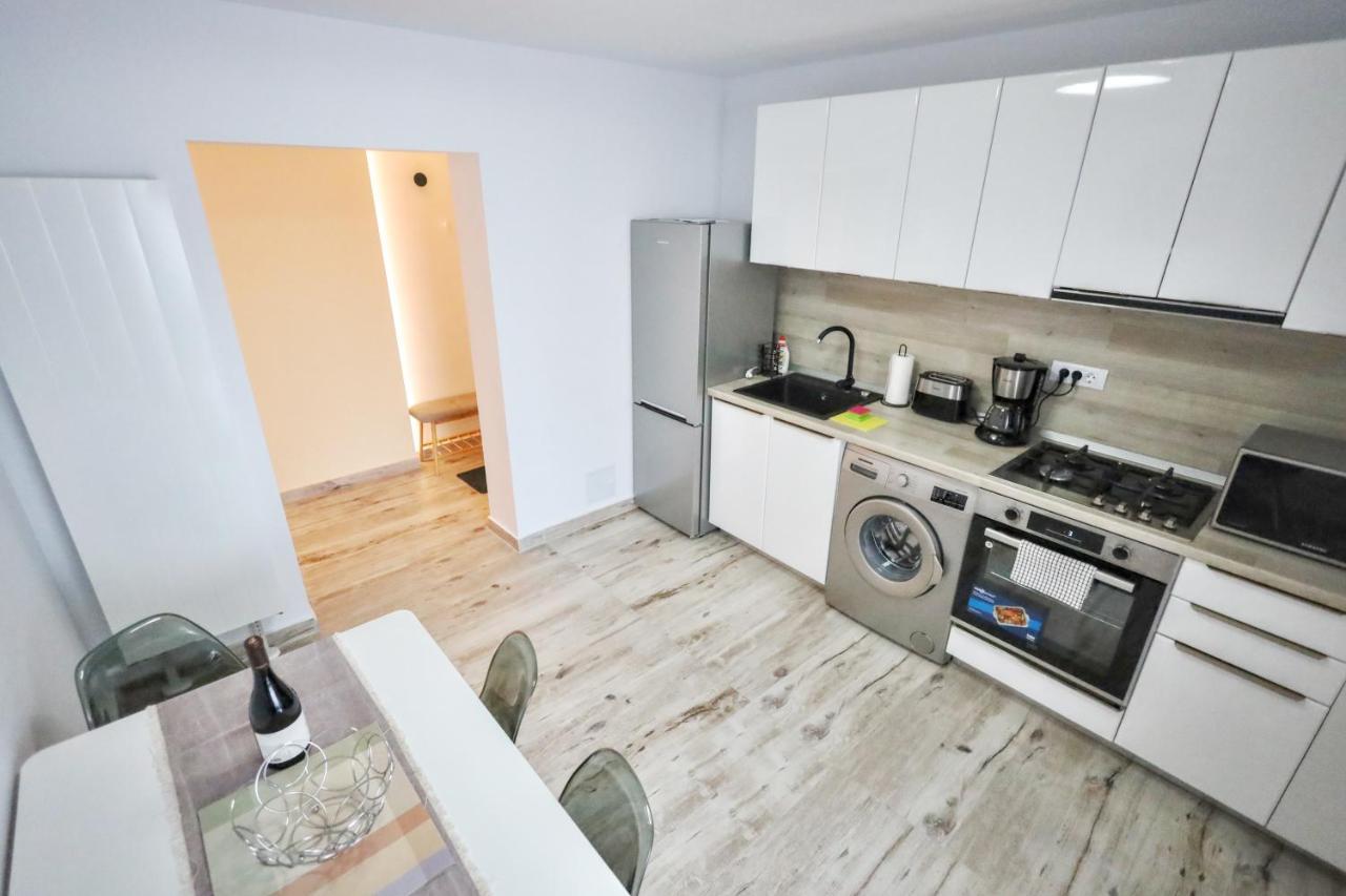 Apartament Patrick Gura Humorului Eksteriør bilde